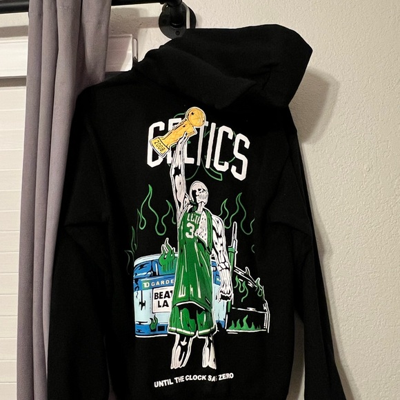 Black Celtics Graphic Hoodie - Picture 1 of 2